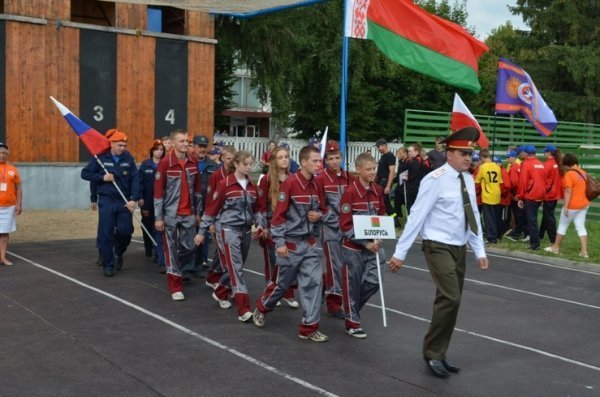 Волиняни навчили росіян і поляків гасити пожежі. ФОТО