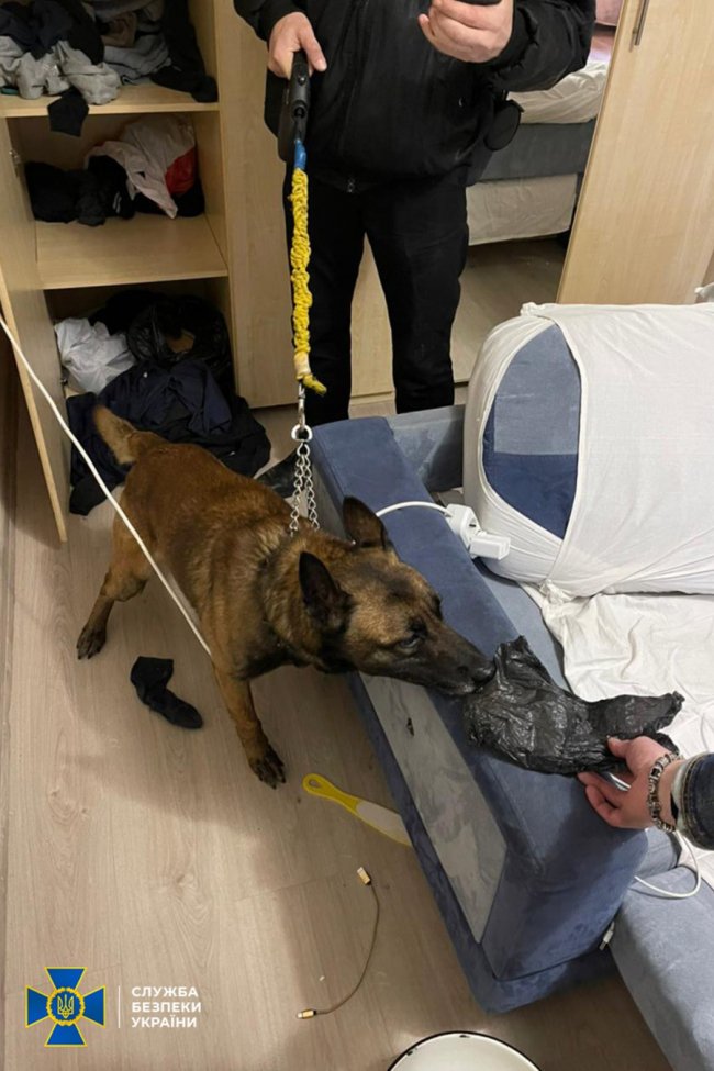 На Одещині поліцейська крала наркотики із речових доказів і потім продавала їх. ФОТО