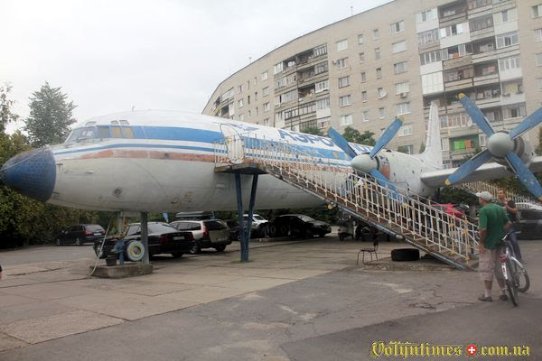 Від влади вимагають зберегти авіаційну славу Волині