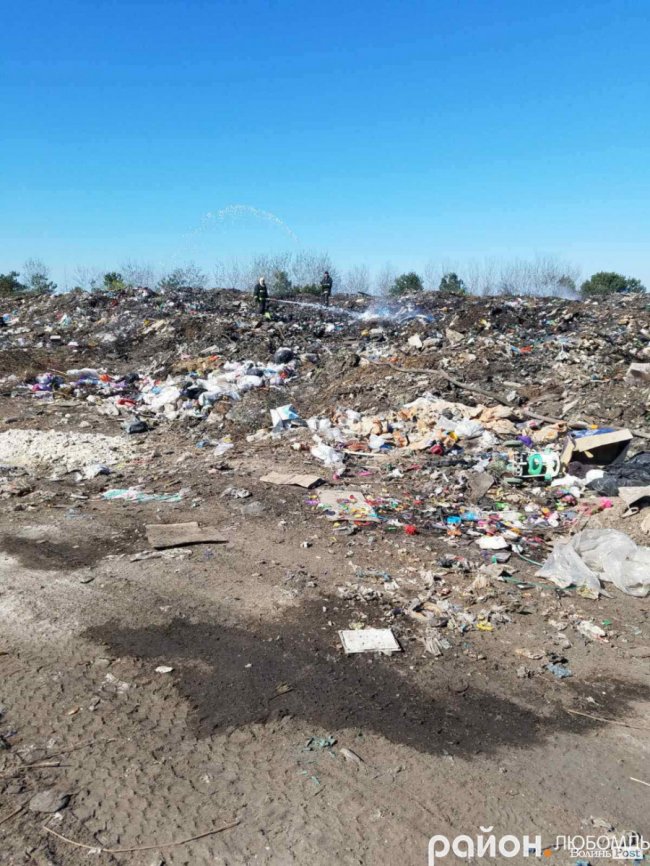У місті на Волині уже вдруге за декілька днів горіло сміттєзвалище