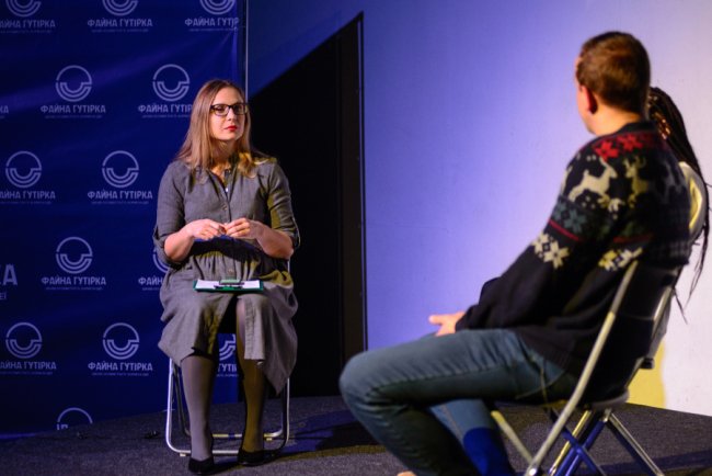 У Луцьку на «Файній гутірці» розмовляли про фейкові новини та медіакультуру під час кризи. ФОТО