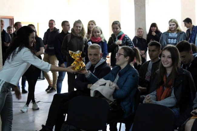 «Орел і Решка» та вікторина: у луцькому політесі відсвяткували День туризму