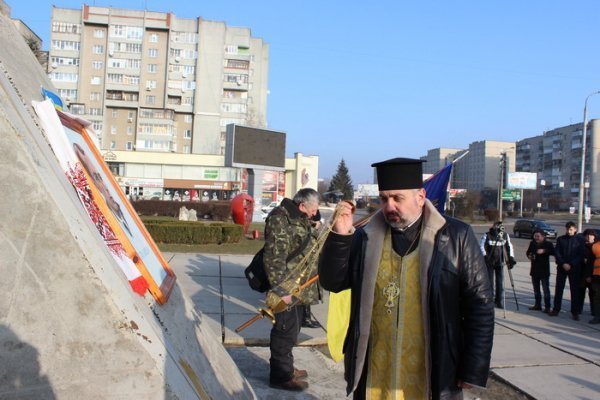 У Луцьку вшанували пам’ять Бандери