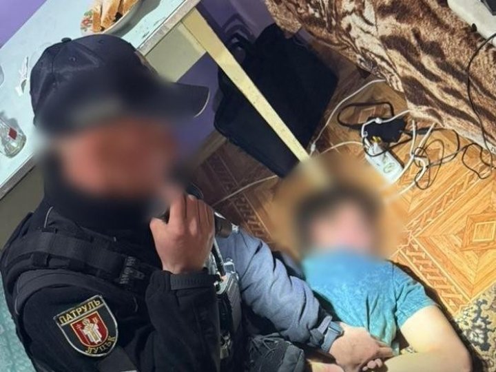 У Луцьку студент підпалив двері міськради та банку