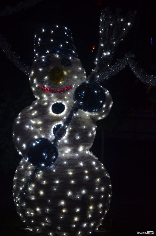 Луцьк не готовий до Нового року. ФОТО 