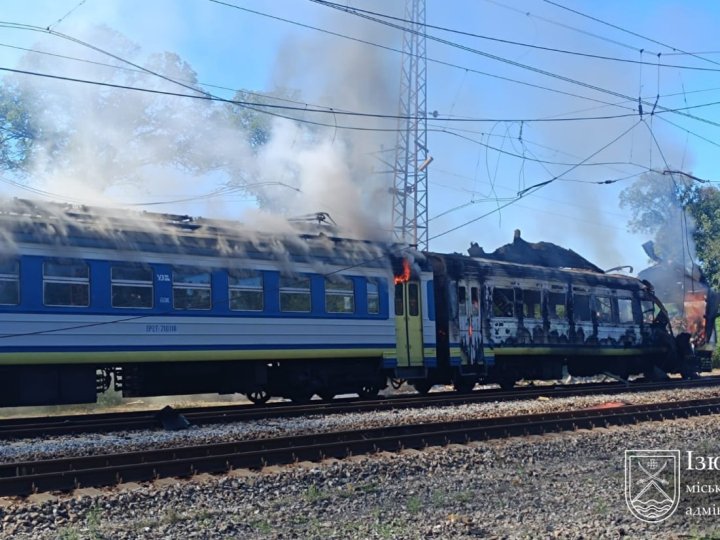 Росія вдарила безпілотником у пасажирський потяг на Харківщині