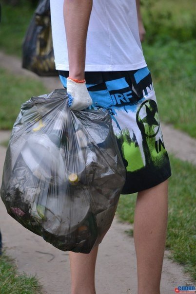 Як молодь прибирала Ковельське водосховище. ФОТО