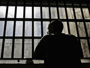 Суд запроторив за ґрати аферистів, затриманих у Луцьку