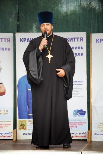 У Луцьку відомий телеведучий і кавеенщик пропагував тверезе життя. ФОТО