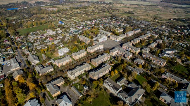 Неймовірні краєвиди волинського селища показали з висоти. ВІДЕО