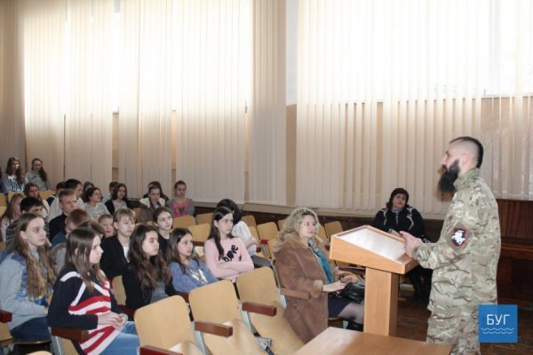 Білорус, який воює в АТО, зустрівся з волинськими школярами