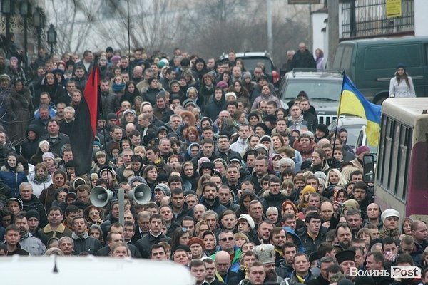 У Луцьку прощалися з загиблим волинянином. ФОТО