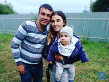 Маленькому хлопчику з Волині, який не чує на два вушка, потрібна допомога