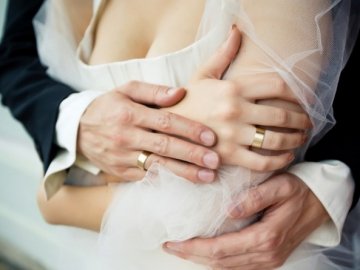 Щоби дату пам'ятав: у День Валентина в Луцьку побралися 27 пар