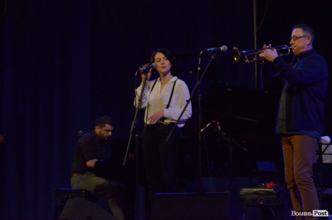 «Велике свято музики»: яким був дводенний Jazz Bez-2019 у Луцьку та чому зал був наполовину порожнім. ФОТО