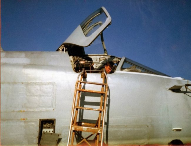 Останні фронтові бомбардувальники Су-24 у Луцьку. ФОТО