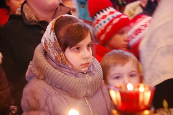 У Луцьку діти молилися за мир. ФОТО