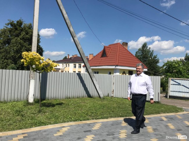 Порошенко приїхав у монастир в Жидичині. ФОТО