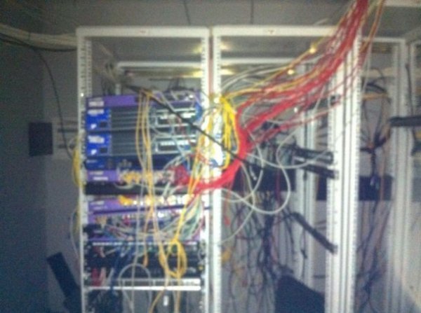 Штурм барикад Євромайдану. ФОТО. ВІДЕО