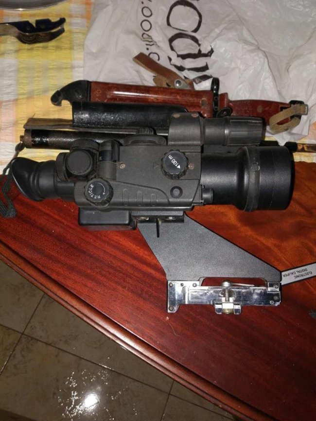 У волинянина вдома знайшли майже 80 кілограмів бурштину