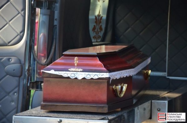 У Луцьк привезли тіло добровольця. ФОТО