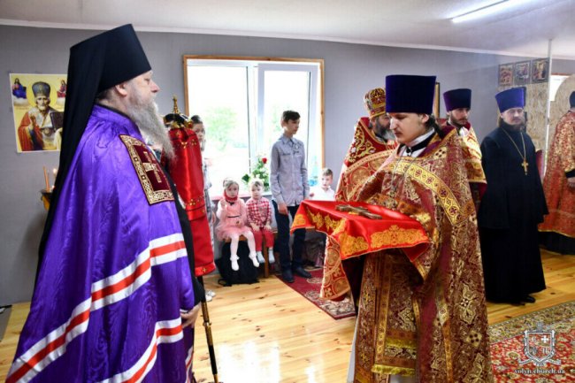 У Луцьку УПЦ (МП) освятила тимчасовий храм. ФОТО