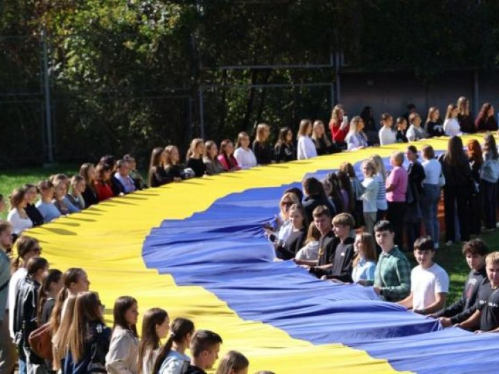 У волинському університеті під час ярмарку зібрали понад пів мільйона для війська