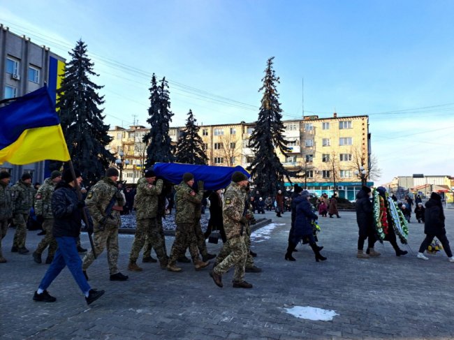 Волиняни провели в останню путь десантника Віталія Гараня