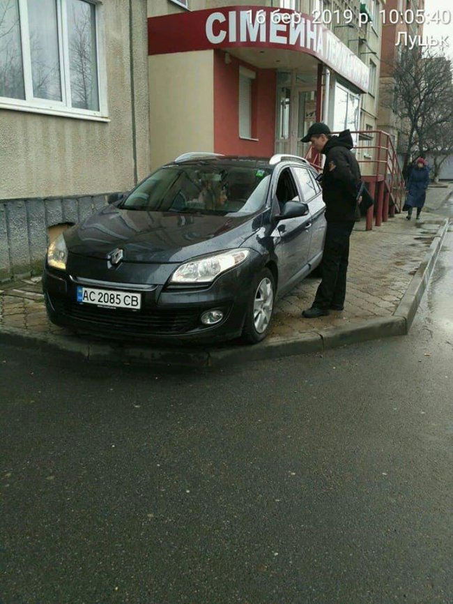 «Автоандони» на вихідних «окупували» вулиці Луцька