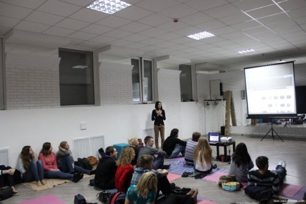 Луцька молодь дивилася соціальну відеорекламу