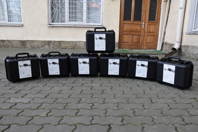 Луцька міськрада закупила «мавіки» для військових на фронті