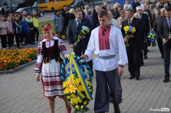 У Луцьку вшанували першого Президента України. ФОТО 