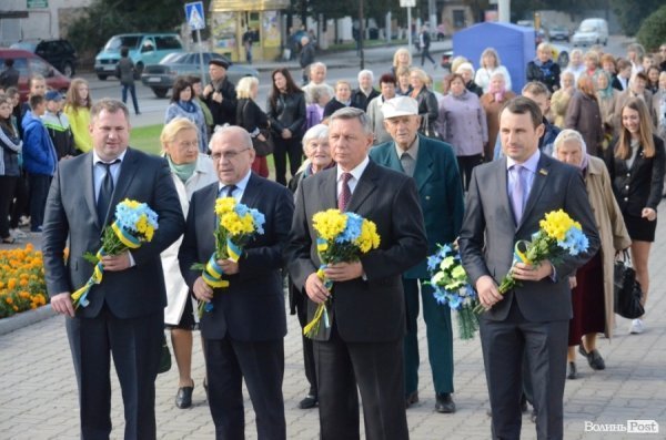 У Луцьку вшанували першого Президента України. ФОТО 