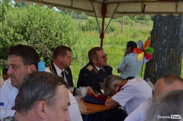 Політика, молитва і шашлик: під Берестечком вшановували річницю битви. ФОТО