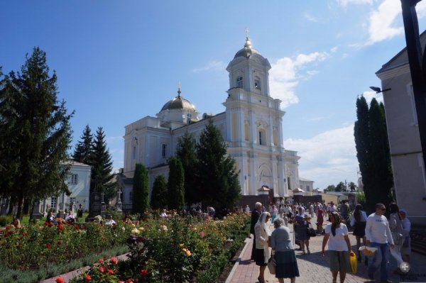 Преображення Господнє: як лучани освячували яблука. ФОТО
