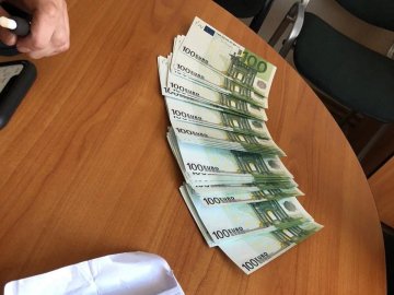На Волині ділки збували великі суми фальшивої валюти. ФОТО