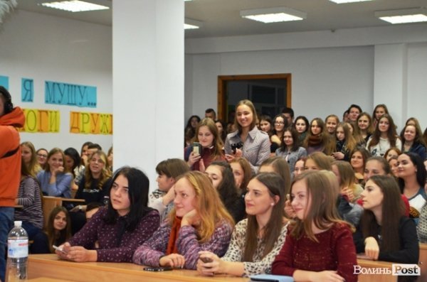 Женя Галич з «O.Torvald» розповів студентам про секс, наркотики, рок-н-рол