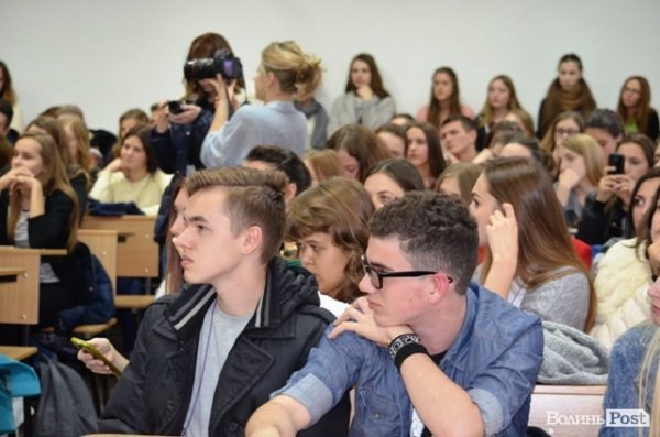 Женя Галич з «O.Torvald» розповів студентам про секс, наркотики, рок-н-рол