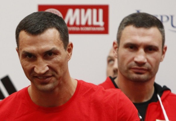 Кличко виграв зважування в Повєткіна. ФОТО