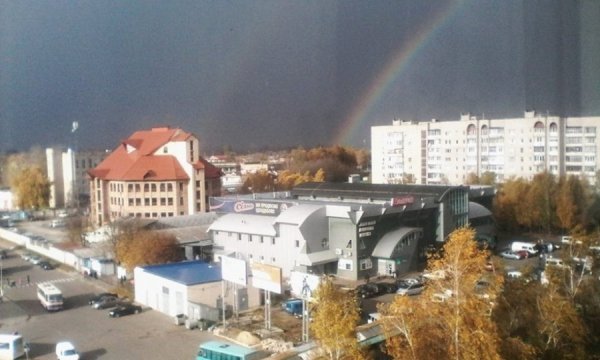 Райдуга під час бурі викликала в Луцьку захоплення. ФОТО