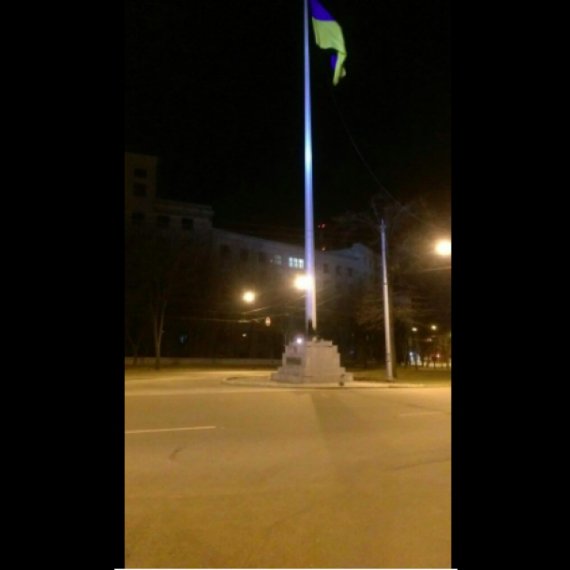 У Харкові - вибух: підірвали стелу з українським прапором. ФОТО