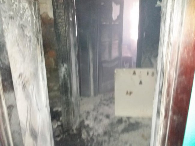 Евакуювали автодрабиною: у Ковелі з пожежі рятували дитину. ФОТО