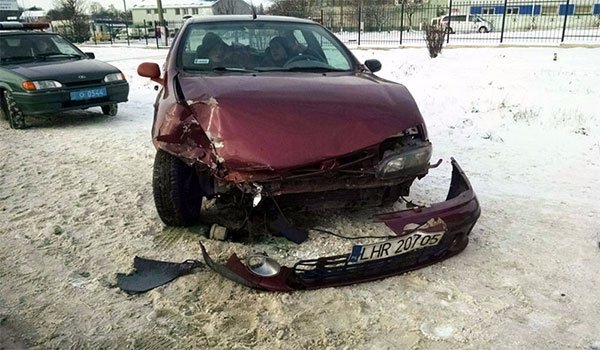 На Волині легковик врізався в мікроавтобус. ФОТО