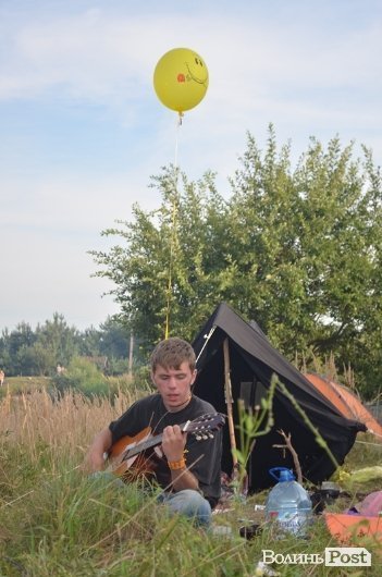 Як тисячі людей відривалися на фестивалі «Захід». ФОТО