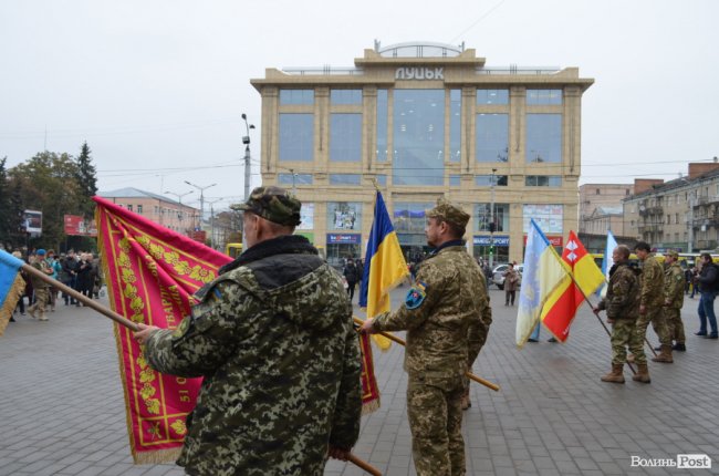 Герої завжди з нами: у Луцьку вшанували загиблих в російсько-українській війні. ФОТО
