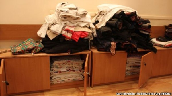 У Черкасах ‒ скандал через вишиті рушники. ФОТО. ВІДЕО