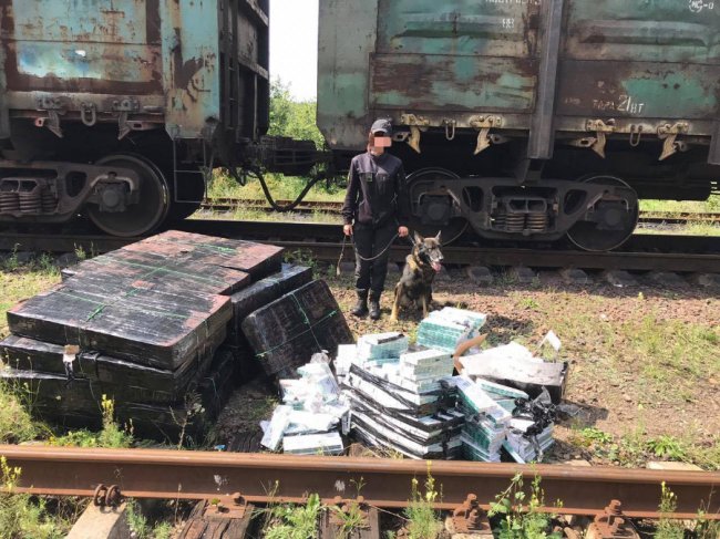 На Волині у поїзді знайшли рекордну патрію контрабандних сигарет
