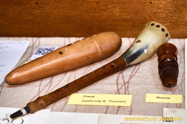 На Волині презентували унікальну виставку музичних інструментів. ФОТО