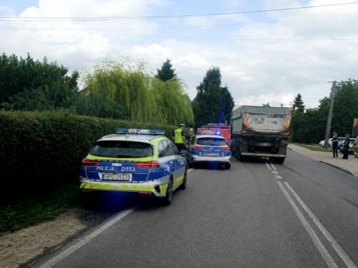 У Польщі виявили великий кратер від падіння невідомого об’єкту під час ракетної атаки