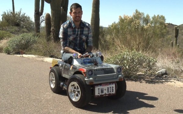 Найменше «діюче» авто в світі. ФОТО. ВІДЕО